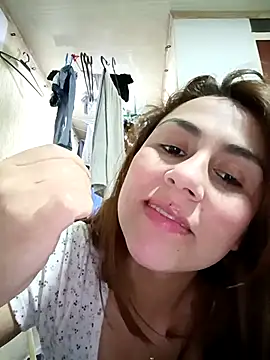 vanessa-titisM online show from September 14, 2025, 1:17 am