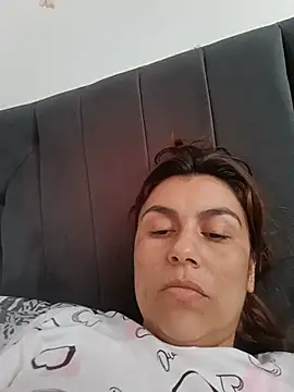 vanessa-titisM online show from June 21, 2026, 4:13 pm