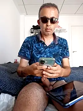 EmilioTaladdro online show from June 23, 2026, 10:57 am