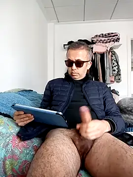 EmilioTaladdro online show from February 3, 2026, 11:59 am