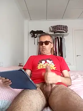 EmilioTaladdro online show from May 2, 2026, 9:25 am