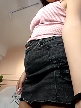 ArielBlossom    online show from February 28, 2026, 12:05 pm