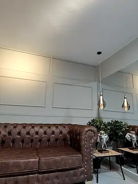 ArielBlossom    online show from October 3, 2025, 11:23 am