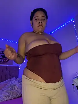 Anabelle 00  online show from June 22, 2026, 3:25 am