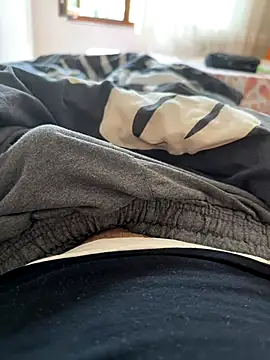 LAZ3R1 online show from October 10, 2025, 7:42 am