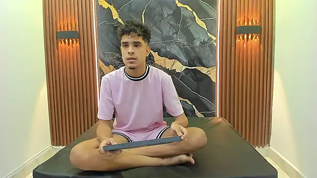 Lucky boys  X online show from September 11, 2025, 11:54 am