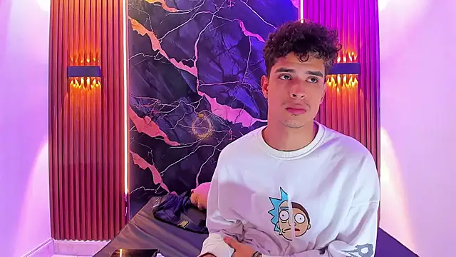 Lucky boys  X online show from September 27, 2025, 1:39 pm