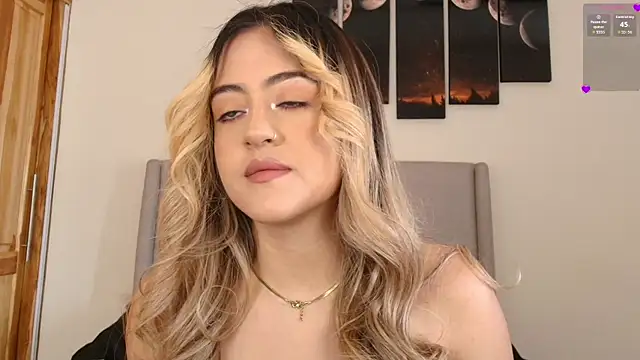 MaryMoon  online show from December 16, 2025, 6:01 pm