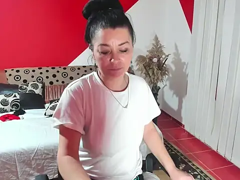 Soffy Skye online show from December 16, 2025, 4:17 am