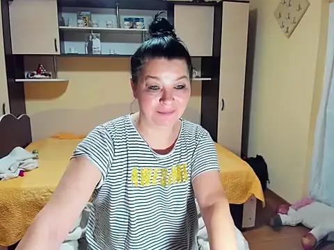 Soffy Skye online show from February 10, 2026, 5:06 am