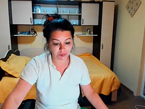 Soffy Skye online show from June 19, 2026, 4:29 am