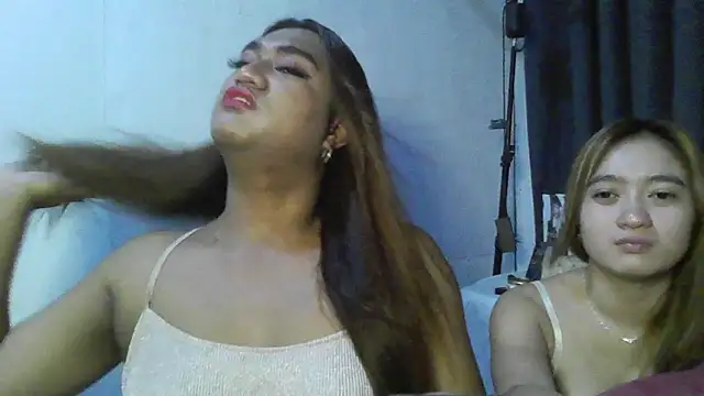 Elysia Fox online show from May 26, 2026, 6:44 am