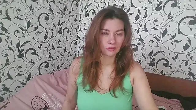 YourEmilie online show from January 12, 2026, 10:44 am