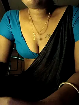 Snapshot of Tamil_Kavitha chatting on April 25, 2026, 5:10 pm Tamil Kavitha online show from April 25, 2026, 5:10 pm