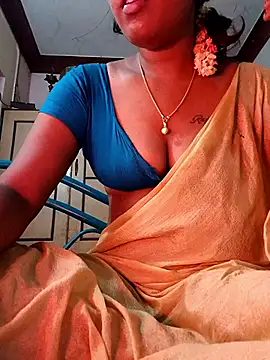 Snapshot of Tamil_Kavitha chatting on May 4, 2026, 12:08 pm Tamil Kavitha online show from May 4, 2026, 12:08 pm