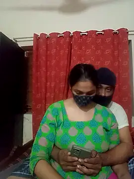 Snapshot of Floweryhotvabi chatting on March 23, 2026, 4:40 pm Floweryhotvabi online show from March 23, 2026, 4:40 pm