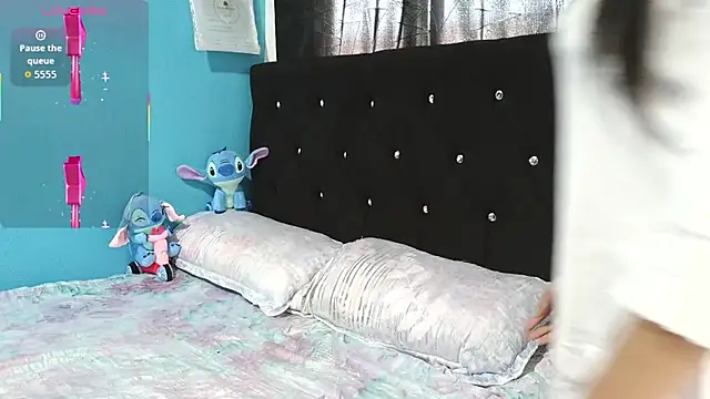 Maron baez 18 online show from October 28, 2025, 2:49 pm