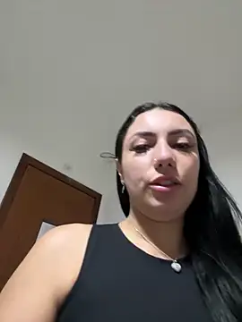 Snapshot of Andreininha chatting on September 14, 2025, 10:43 pm Andreininha online show from September 14, 2025, 10:43 pm