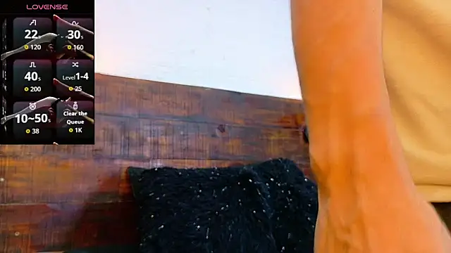 JhosuaVega online show from September 25, 2025, 1:22 am