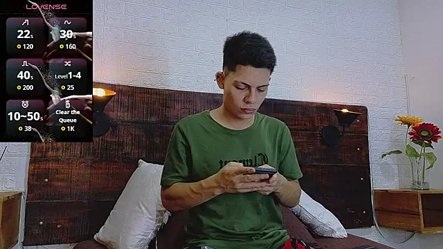 JhosuaVega online show from October 5, 2025, 12:34 am