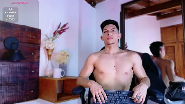 JhosuaVega online show from March 18, 2026, 2:04 am