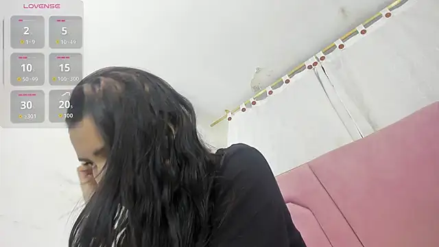 Snapshot of miajhonsonx chatting on May 15, 2026, 8:29 pm miajhonsonx online show from May 15, 2026, 8:29 pm