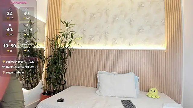 ValeryCortezm online show from November 5, 2025, 12:25 am