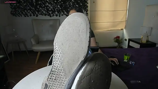 Shantal  G online show from February 6, 2026, 2:02 pm