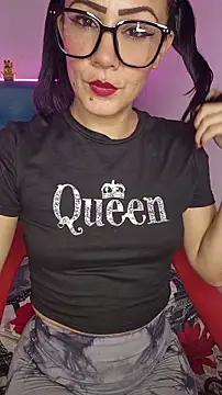 Lhia  online show from February 3, 2026, 8:47 pm