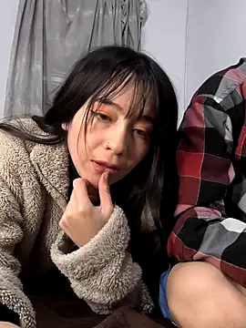 Wayne-and-Milu online show from October 10, 2025, 3:29 am