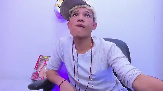 EL VENEZOLANO 22CM online show from December 5, 2025, 4:33 am