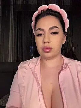 Andrestarr online show from June 15, 2026, 7:02 pm