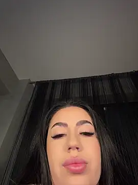 Snapshot of Andrestarr chatting on June 23, 2026, 9:13 pm Andrestarr online show from June 23, 2026, 9:13 pm