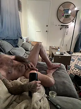 Snapshot of skip69xxx chatting on February 24, 2026, 12:22 am skip69xxx online show from February 24, 2026, 12:22 am