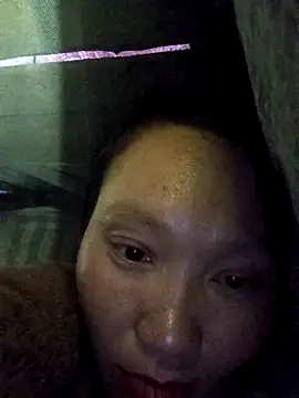 bonnie-00 online show from December 18, 2025, 3:27 pm