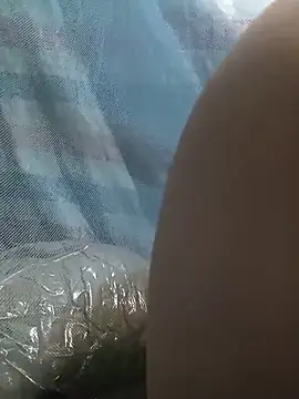 bonnie-00 online show from June 7, 2026, 9:09 pm