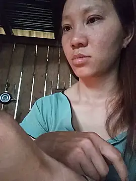 bonnie-00 online show from June 12, 2026, 11:24 pm
