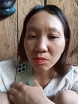 bonnie-00 online show from July 24, 2026, 11:28 am