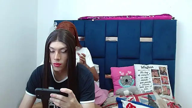 PinkLuna LolaBloom online show from January 17, 2026, 6:00 pm