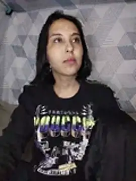 Snapshot of melzinhah03 chatting on June 6, 2026, 12:38 am melzinhah03 online show from June 6, 2026, 12:38 am