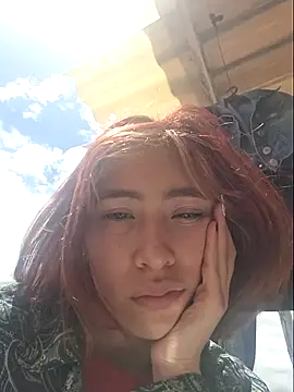 Sullyoonn online show from September 13, 2025, 5:57 pm