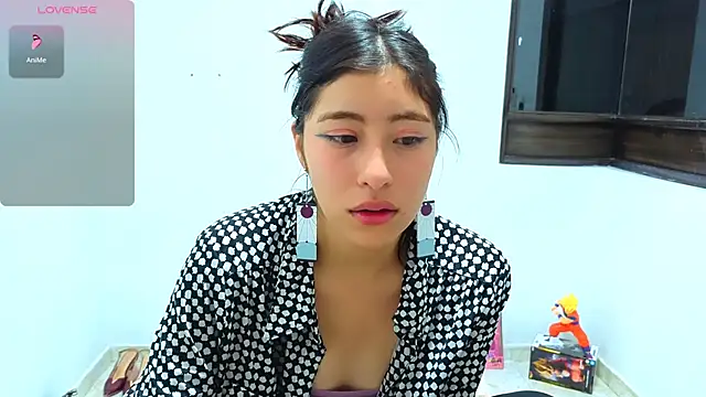 Sullyoonn online show from May 7, 2026, 4:06 am
