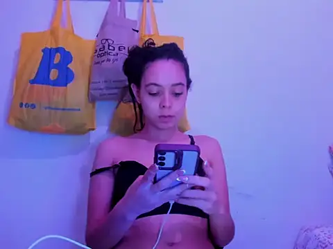 Snapshot of Annie_rosse1017 chatting on February 23, 2026, 4:47 am Annie rosse1017 online show from February 23, 2026, 4:47 am