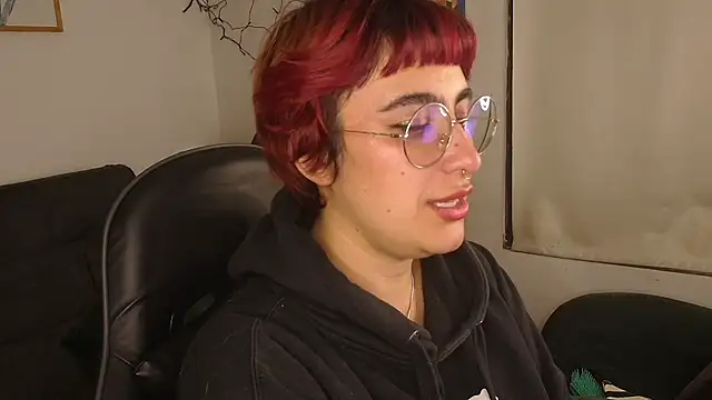 Miacatsito3 online show from February 6, 2026, 12:39 am