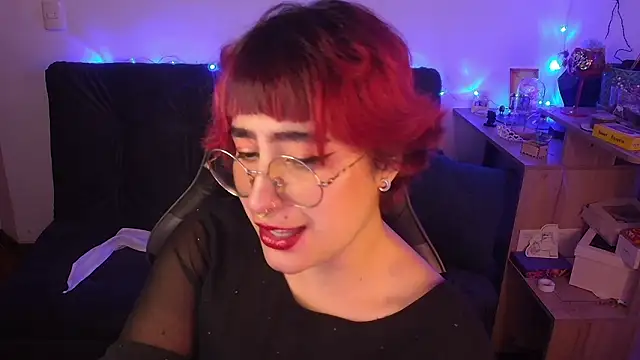 Miacatsito3 online show from March 19, 2026, 2:11 am