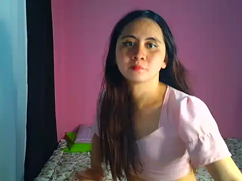 Snapshot of kate19xxx chatting on January 19, 2026, 12:25 am kate19xxx online show from January 19, 2026, 12:25 am