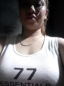 Snapshot of Dung_x chatting on February 14, 2026, 1:11 pm Dung x online show from February 14, 2026, 1:11 pm