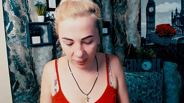 EmmaCat  online show from October 17, 2025, 5:22 am