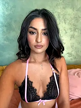 Mia spicyy online show from November 1, 2025, 9:47 am
