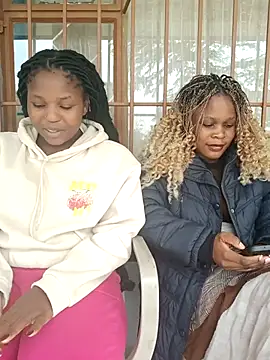 Snapshot of BlondieBitch chatting on March 1, 2026, 10:04 am BlondieBitch online show from March 1, 2026, 10:04 am